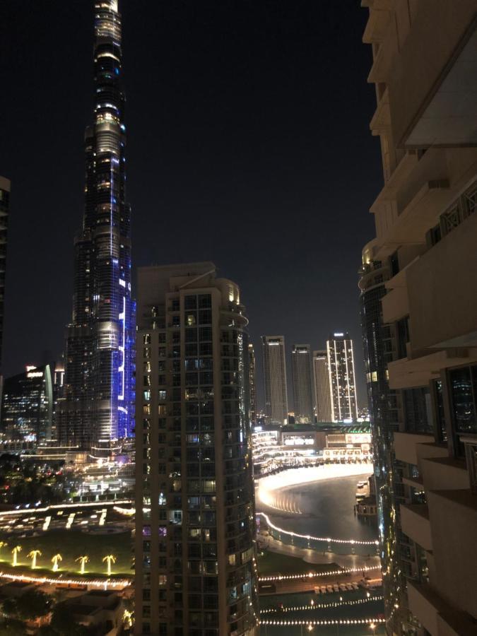 Downtown Boulevard One Bedroom Apt In 29 Blvd غرفة وصالة Burj & Fountain View Master Bedroom Plus 2 Single Beds In Living Room Dubai Esterno foto