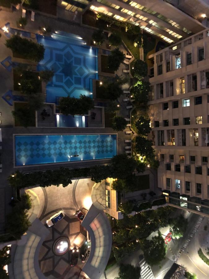Downtown Boulevard One Bedroom Apt In 29 Blvd غرفة وصالة Burj & Fountain View Master Bedroom Plus 2 Single Beds In Living Room Dubai Esterno foto