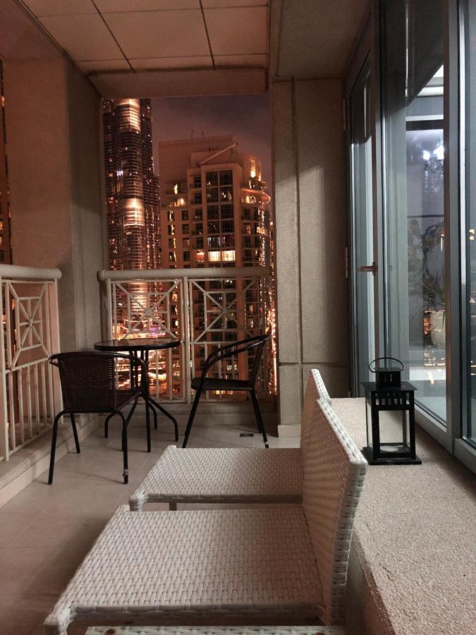 Downtown Boulevard One Bedroom Apt In 29 Blvd غرفة وصالة Burj & Fountain View Master Bedroom Plus 2 Single Beds In Living Room Dubai Esterno foto